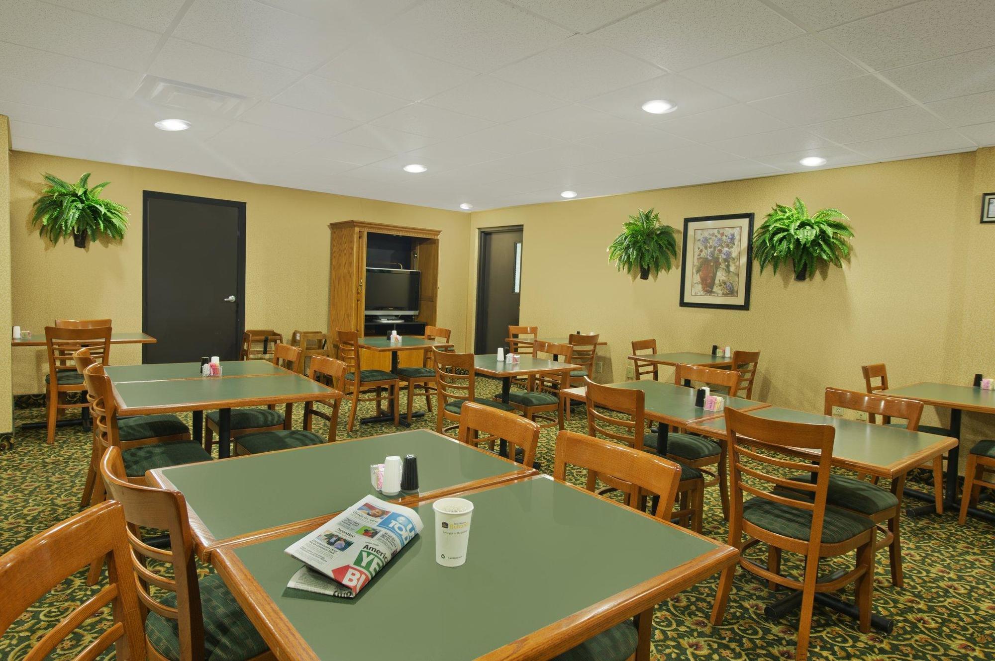 Rodeway Inn Barboursville Exterior foto